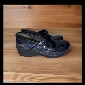 Dansko XP Pro Black and Blue Metallic Patterned Clogs
